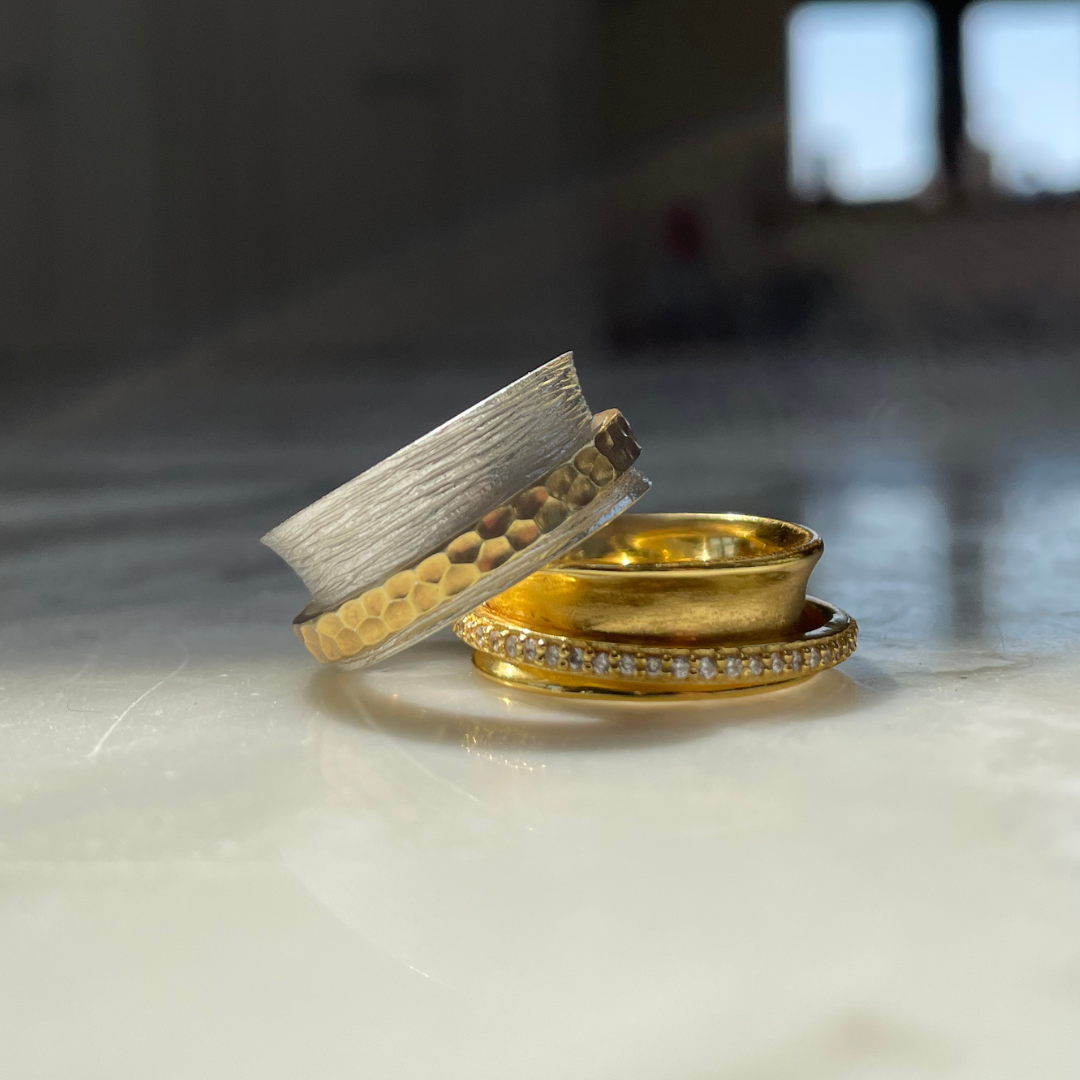 Spinner rings to ease anxiety